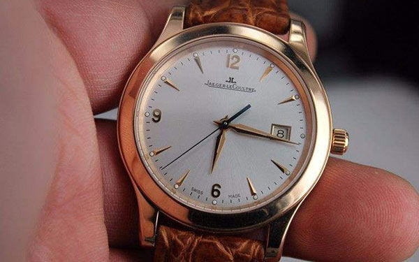 积家走慢了如何修复 积家走慢了如何修复