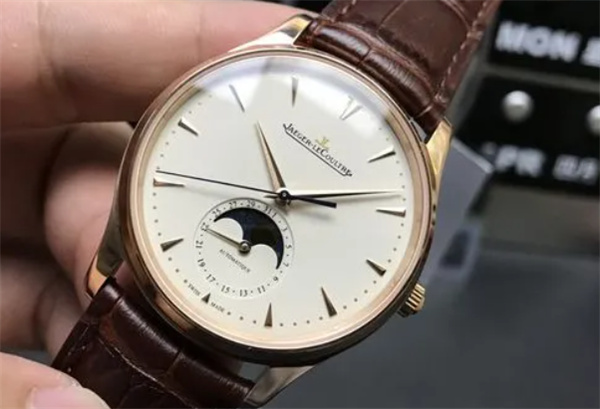 积家表蒙有划痕怎么解决